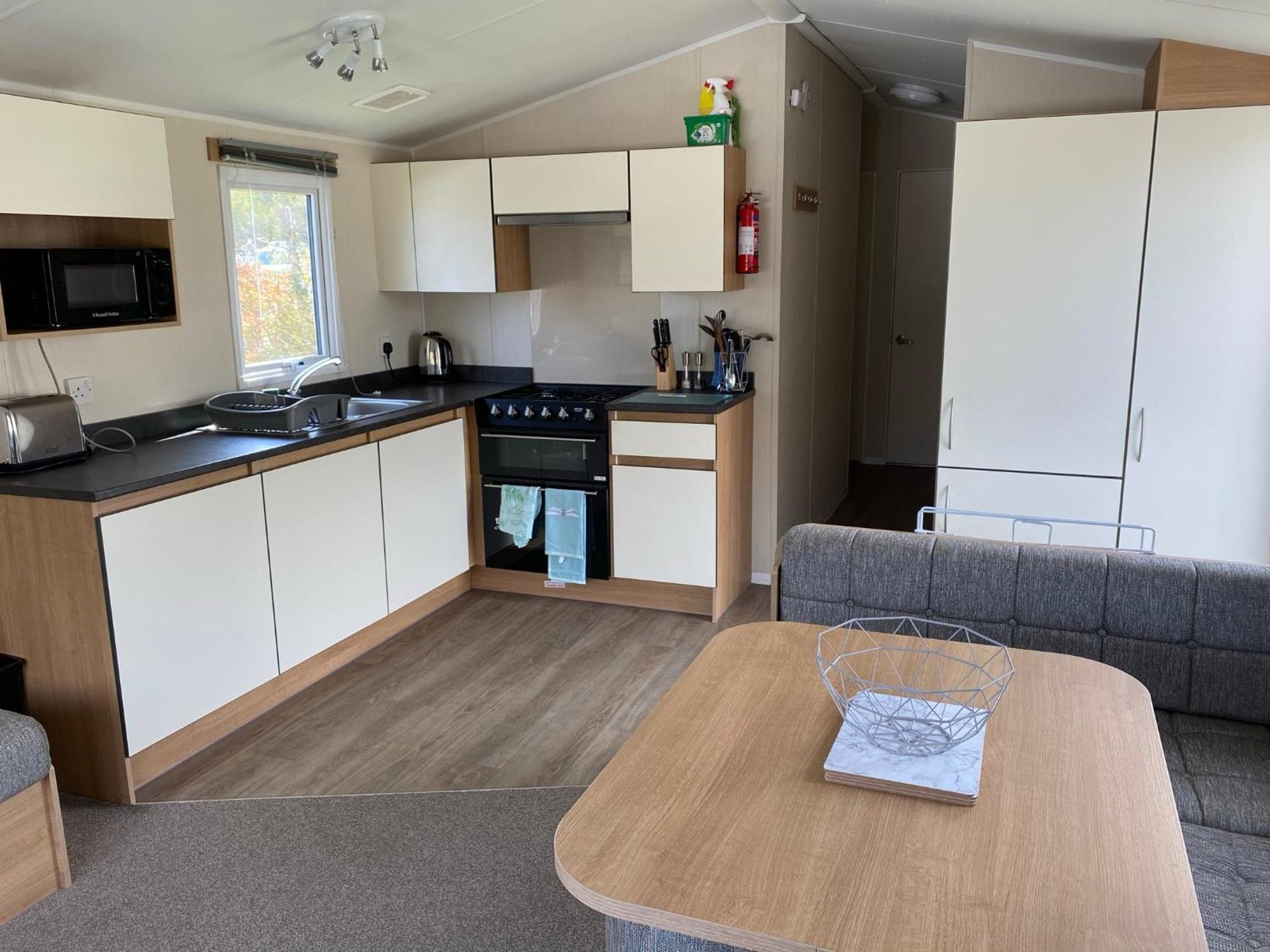 במברידג' Whitecliff Bay Holiday Park - Most Popular Location Near Pools, Clubs And Beach מראה חיצוני תמונה